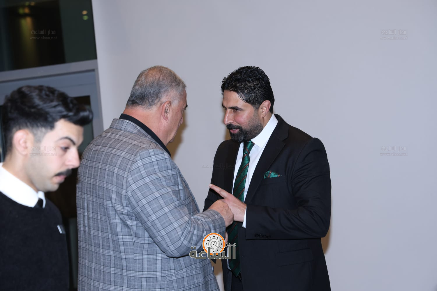 Madar Al-Saa Images 0.4044980549233541