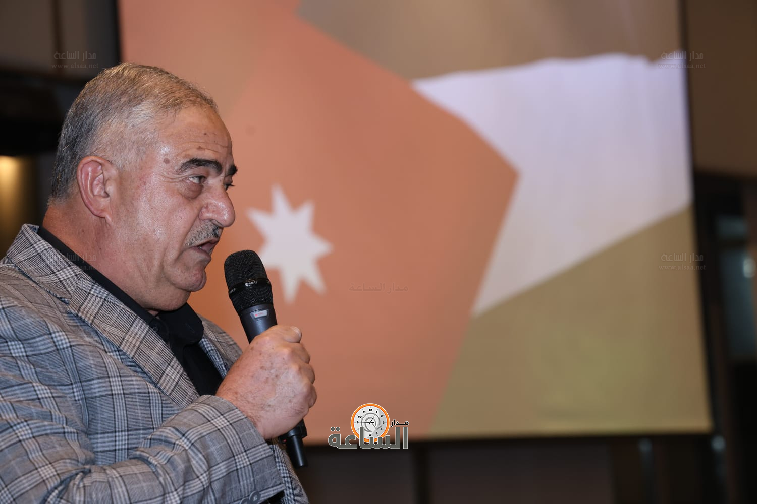 Madar Al-Saa Images 0.9173405491132436