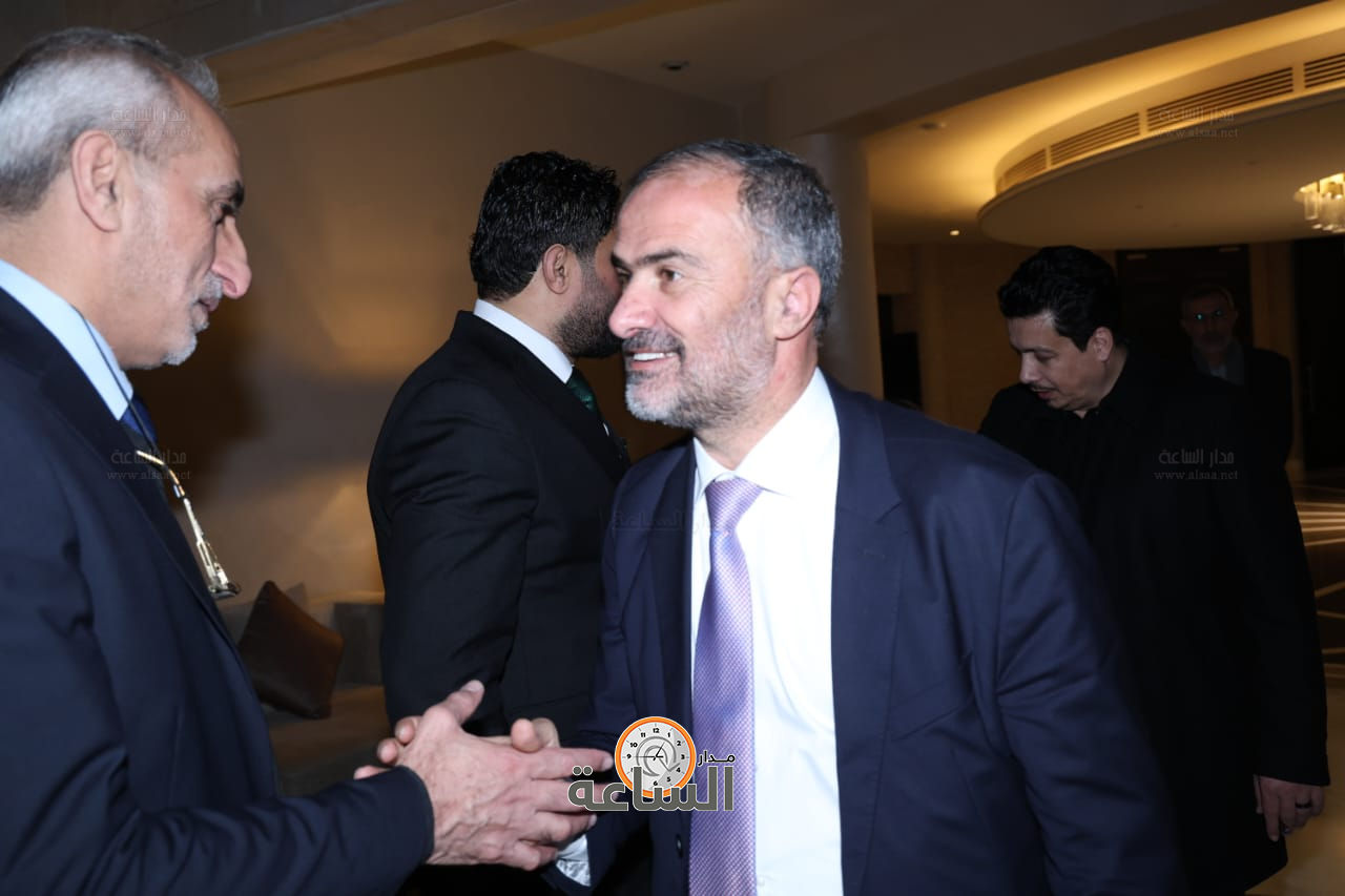 Madar Al-Saa Images 0.7061528749696468