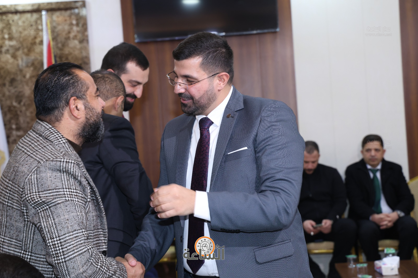 Madar Al-Saa Images 0.5333904729228292