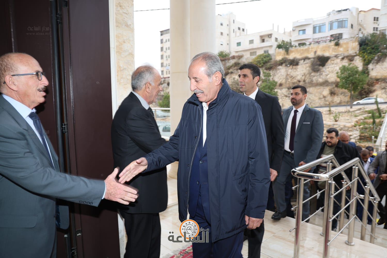 Madar Al-Saa Images 0.34113324148874336