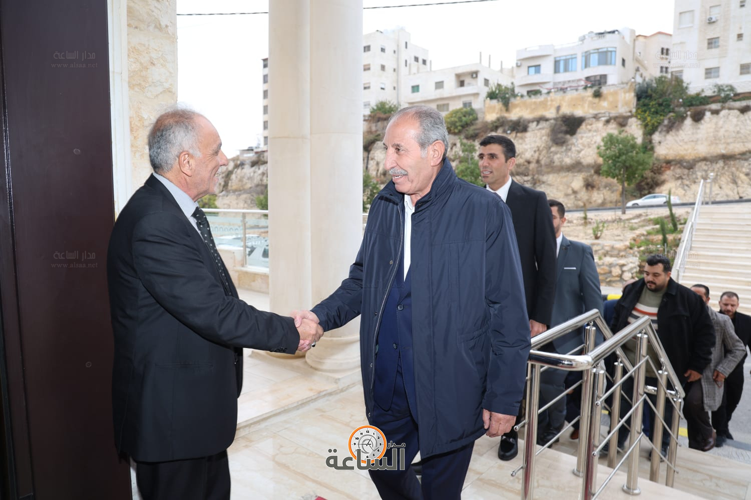 Madar Al-Saa Images 0.9323395010348074