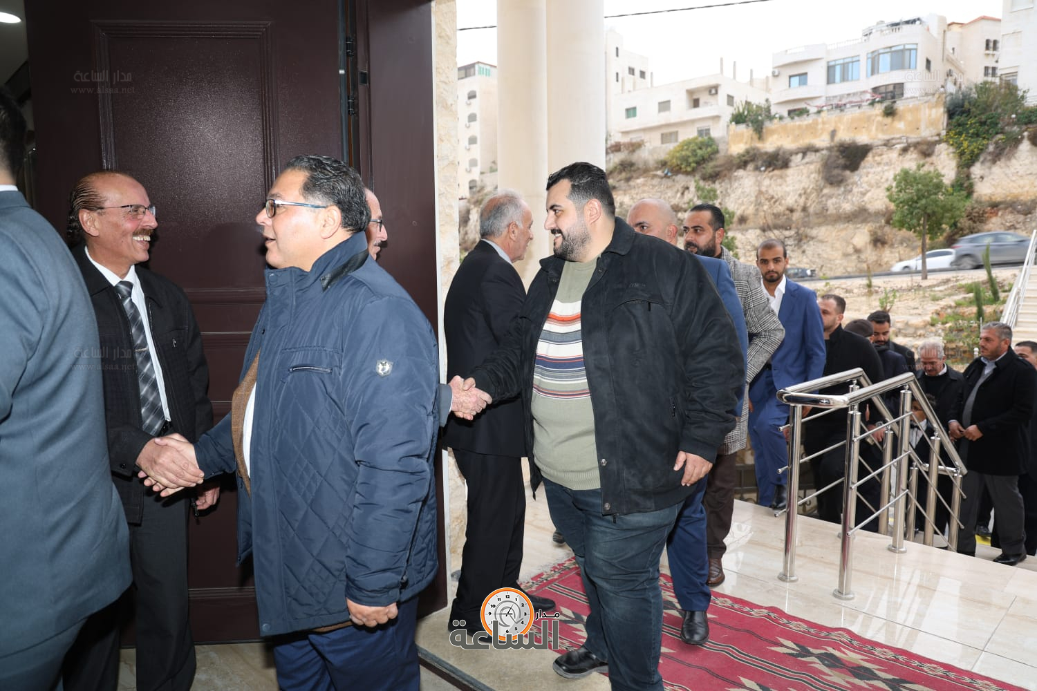 Madar Al-Saa Images 0.5372047672804614