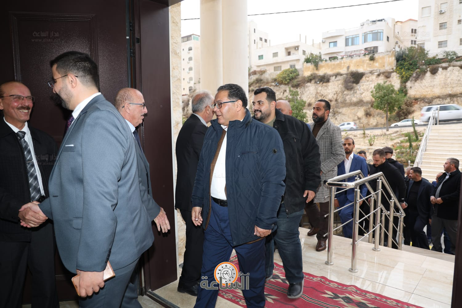 Madar Al-Saa Images 0.014037261387283673