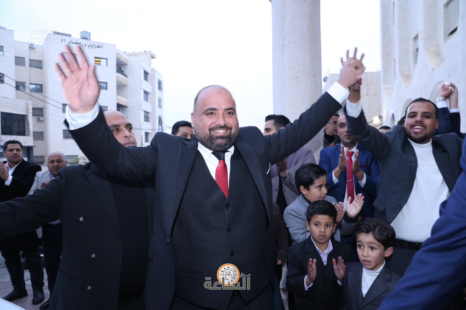 Madar Al-Saa Images 0.11861337628324442