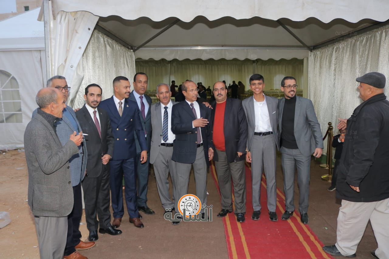 Madar Al-Saa Images 0.7043408704221676