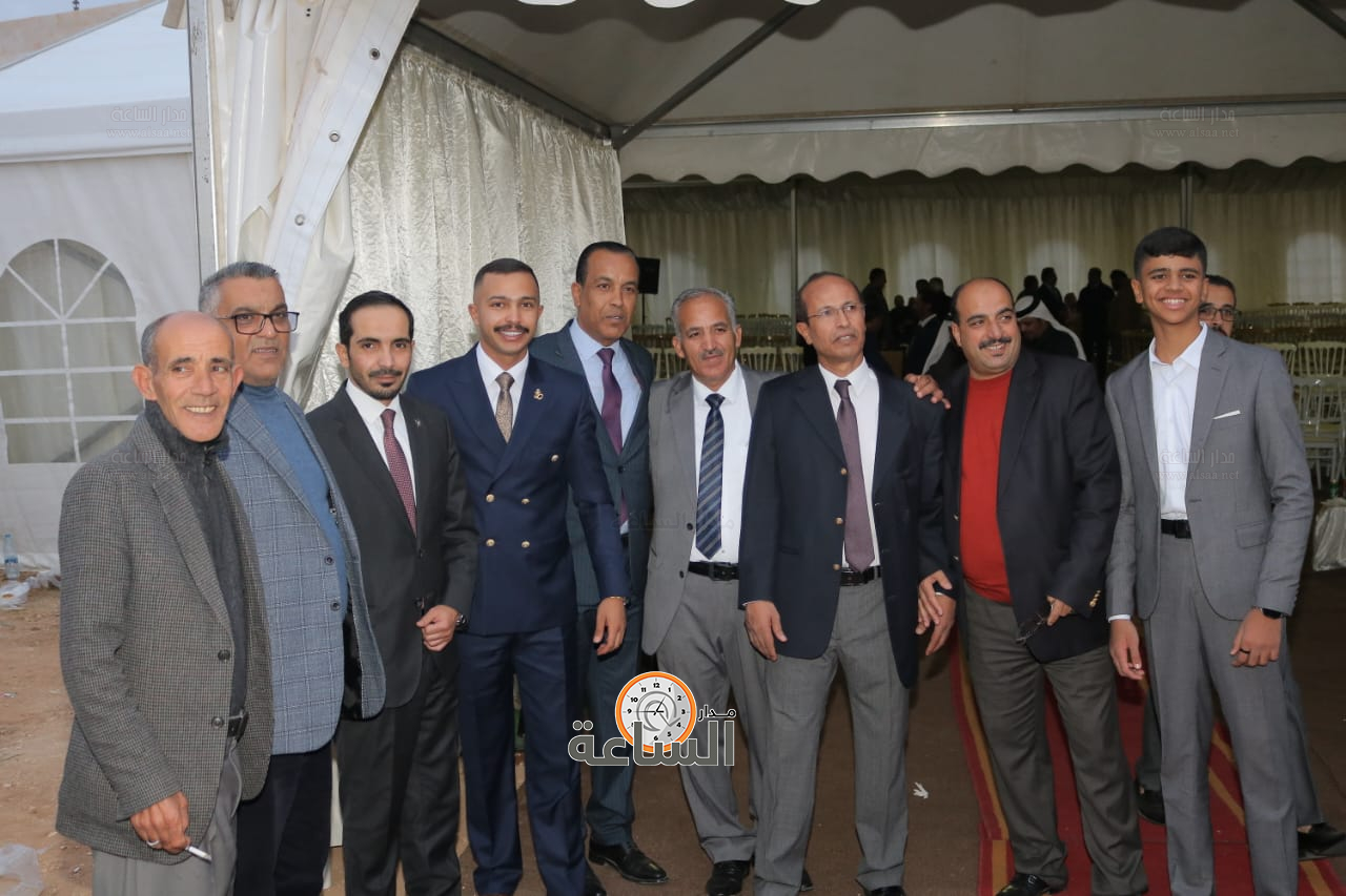 Madar Al-Saa Images 0.7639507422496759