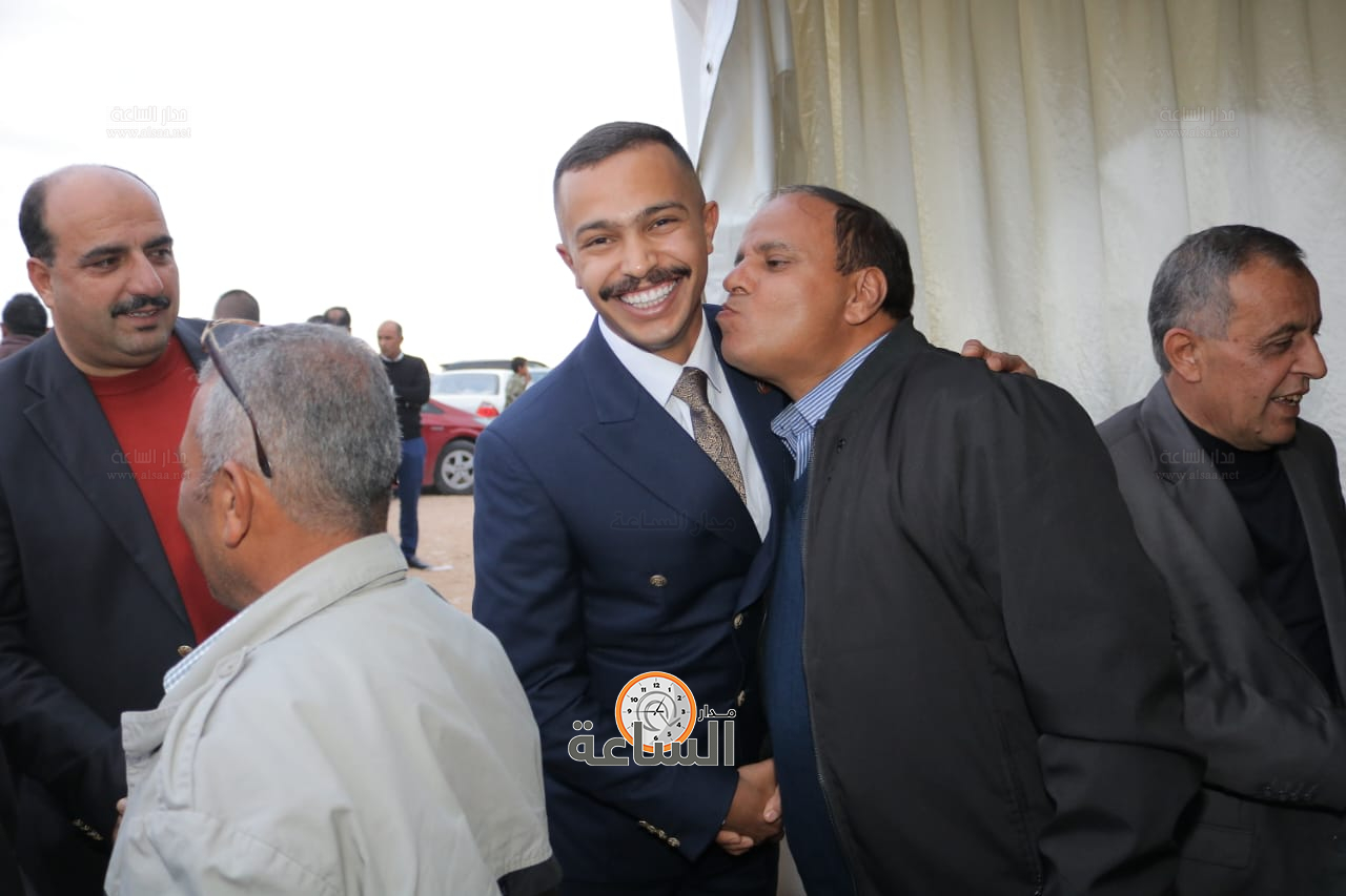 Madar Al-Saa Images 0.5490703153250218