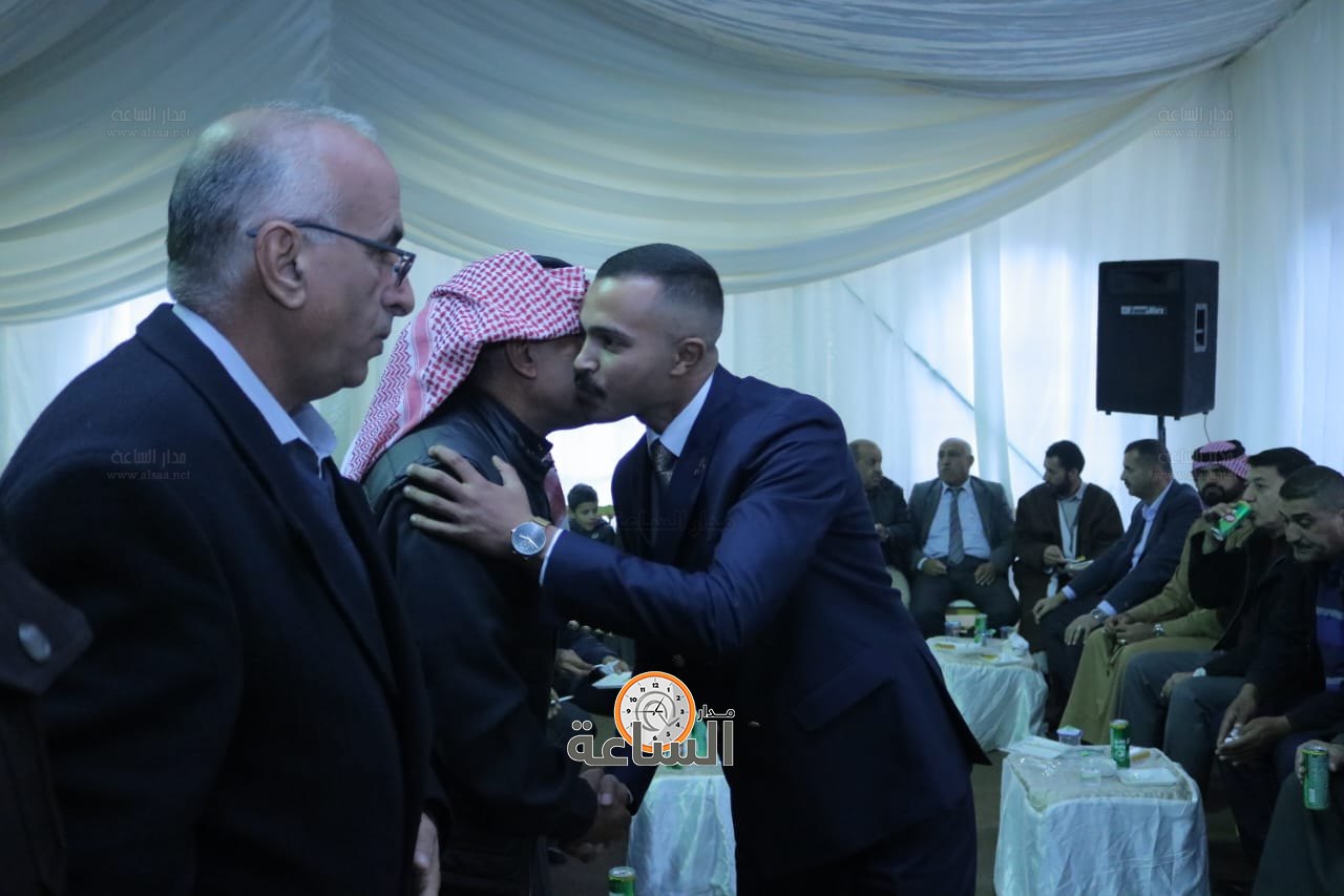 Madar Al-Saa Images 0.9372314471700296