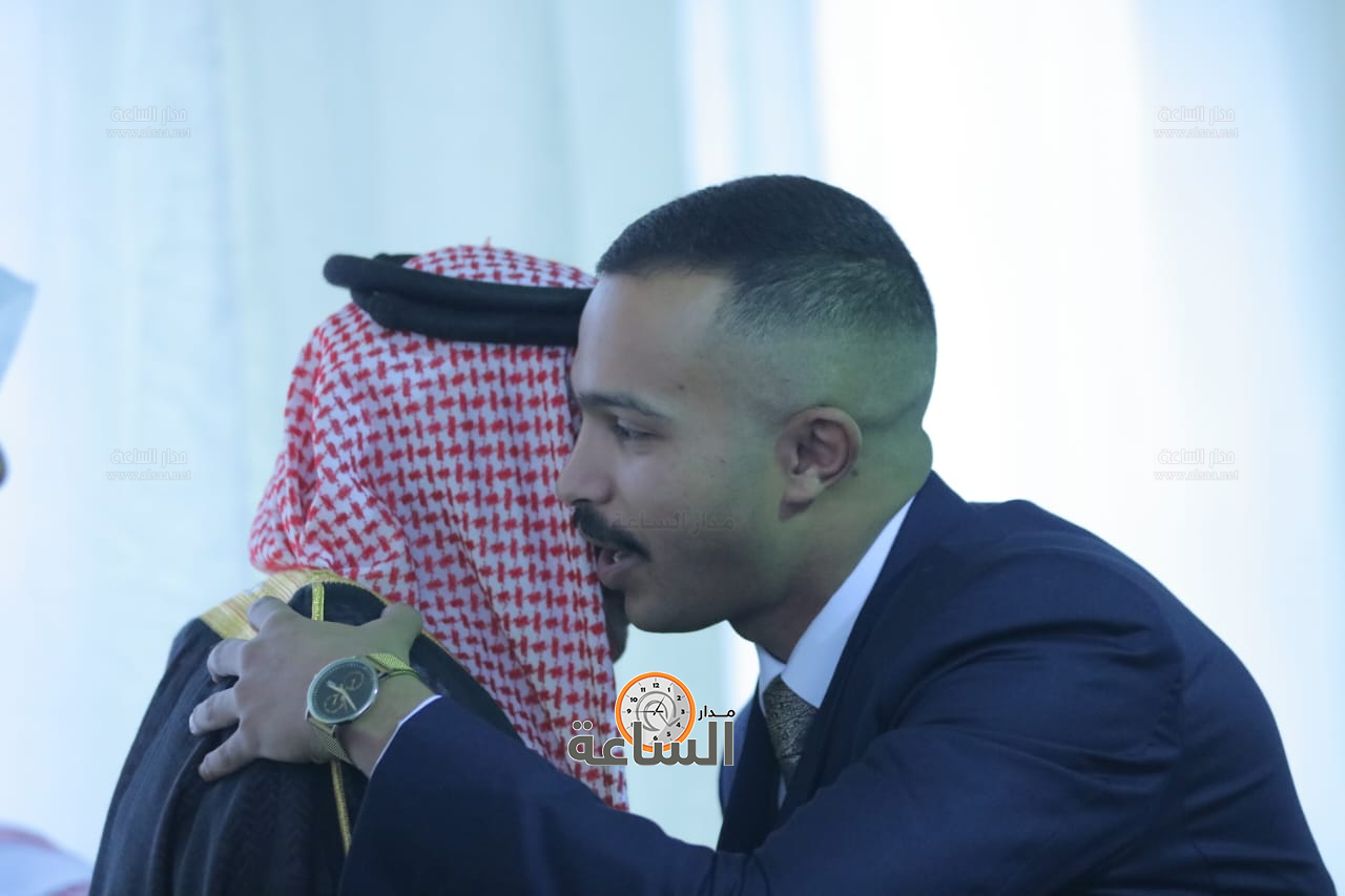 Madar Al-Saa Images 0.4354227536090072