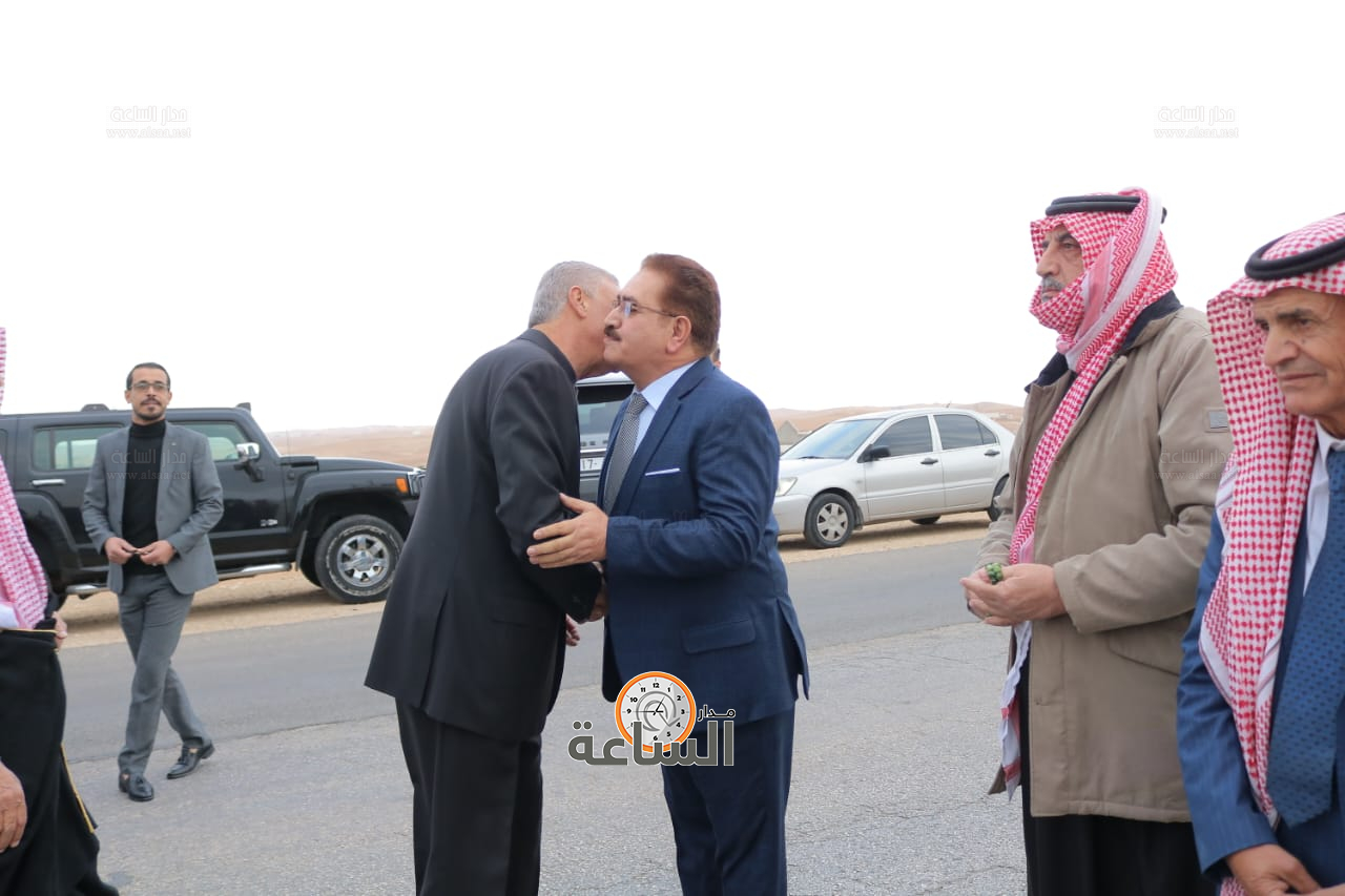 Madar Al-Saa Images 0.4842573436008919