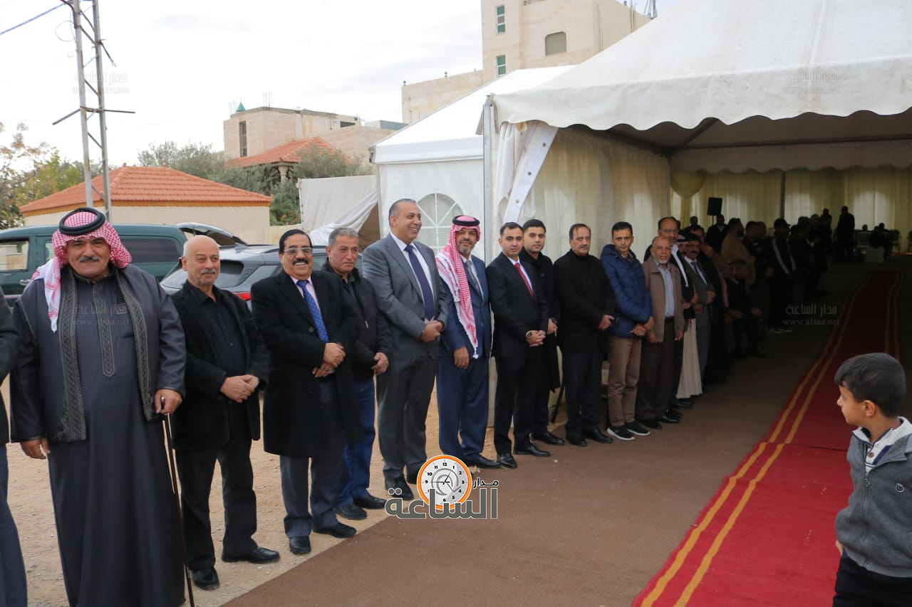 Madar Al-Saa Images 0.7025980763180741