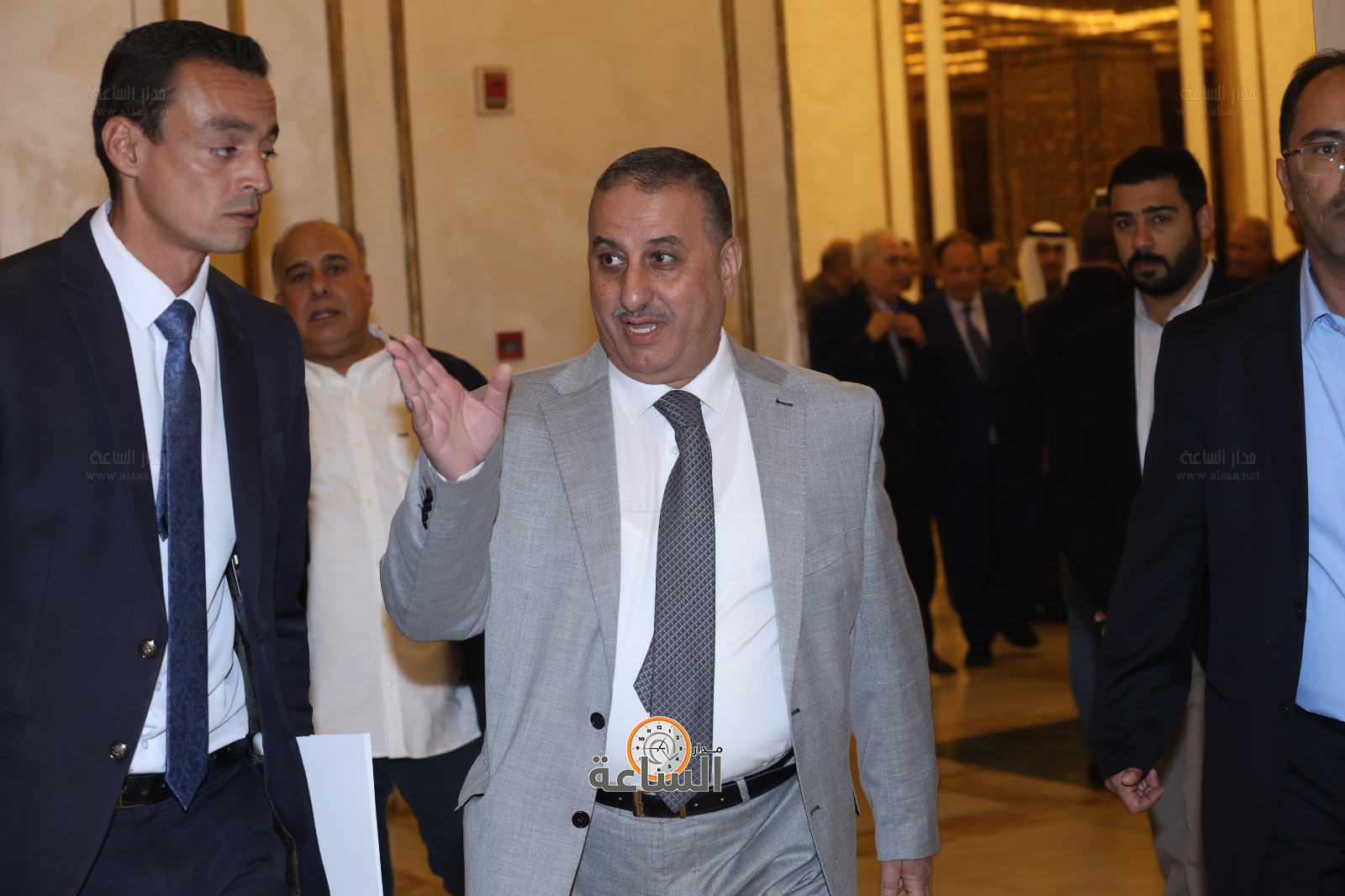 Madar Al-Saa Images 0.6705492379656397