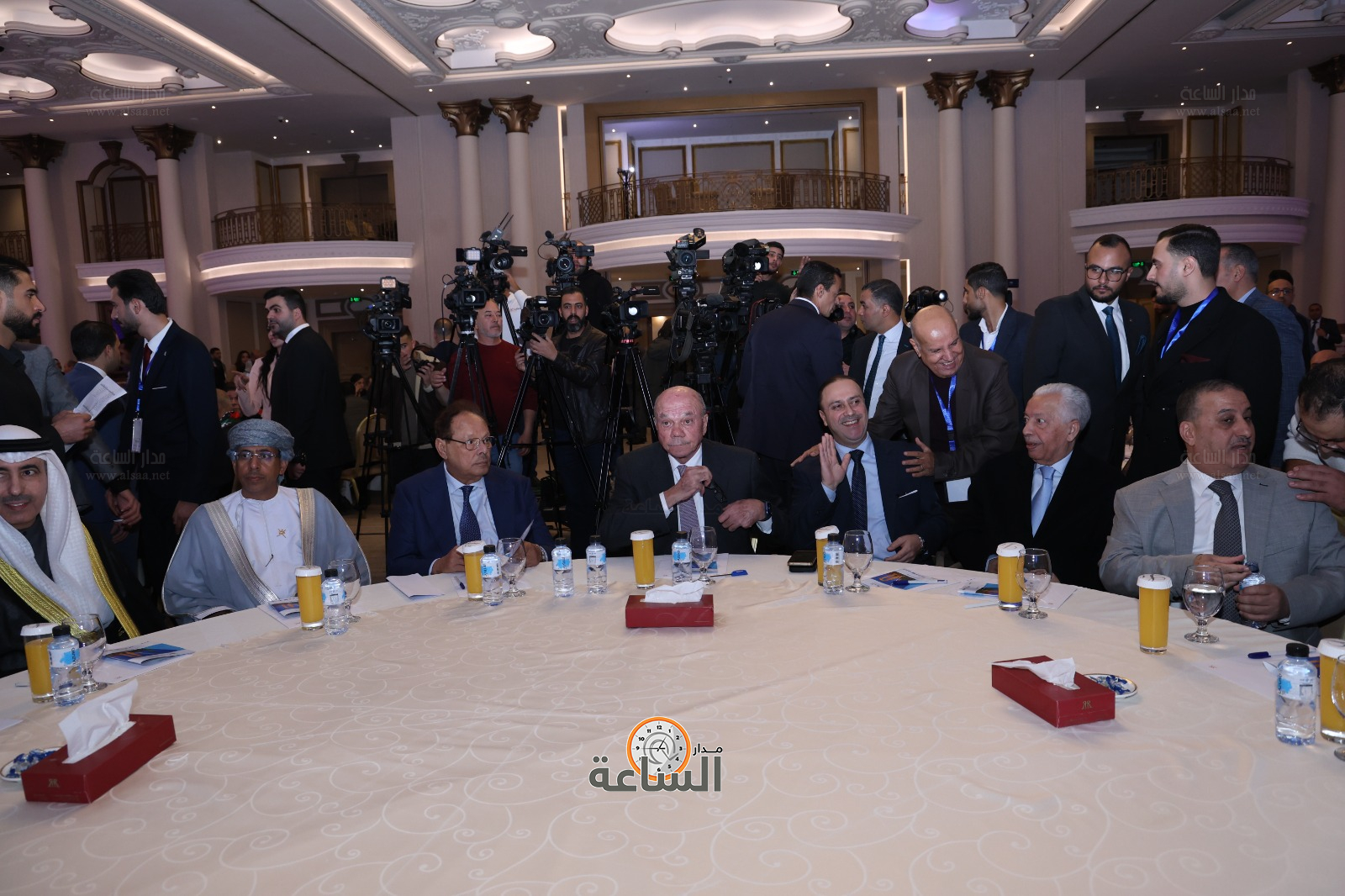 Madar Al-Saa Images 0.7098047839679722