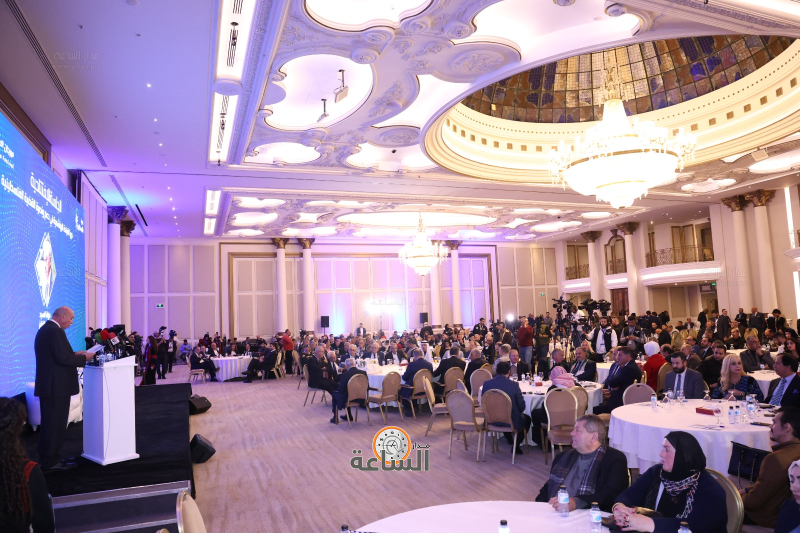 Madar Al-Saa Images 0.42949920016641374