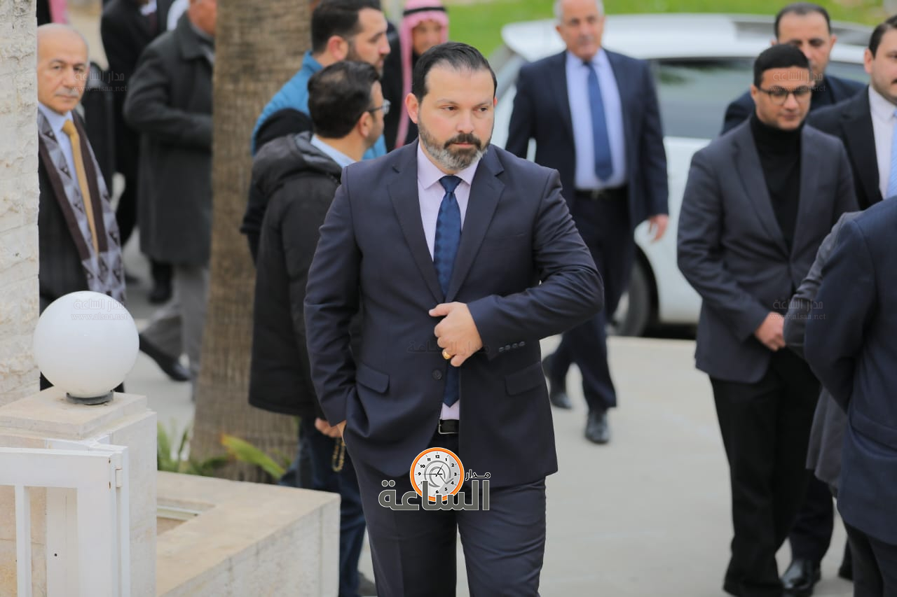 Madar Al-Saa Images 0.9399560723279401