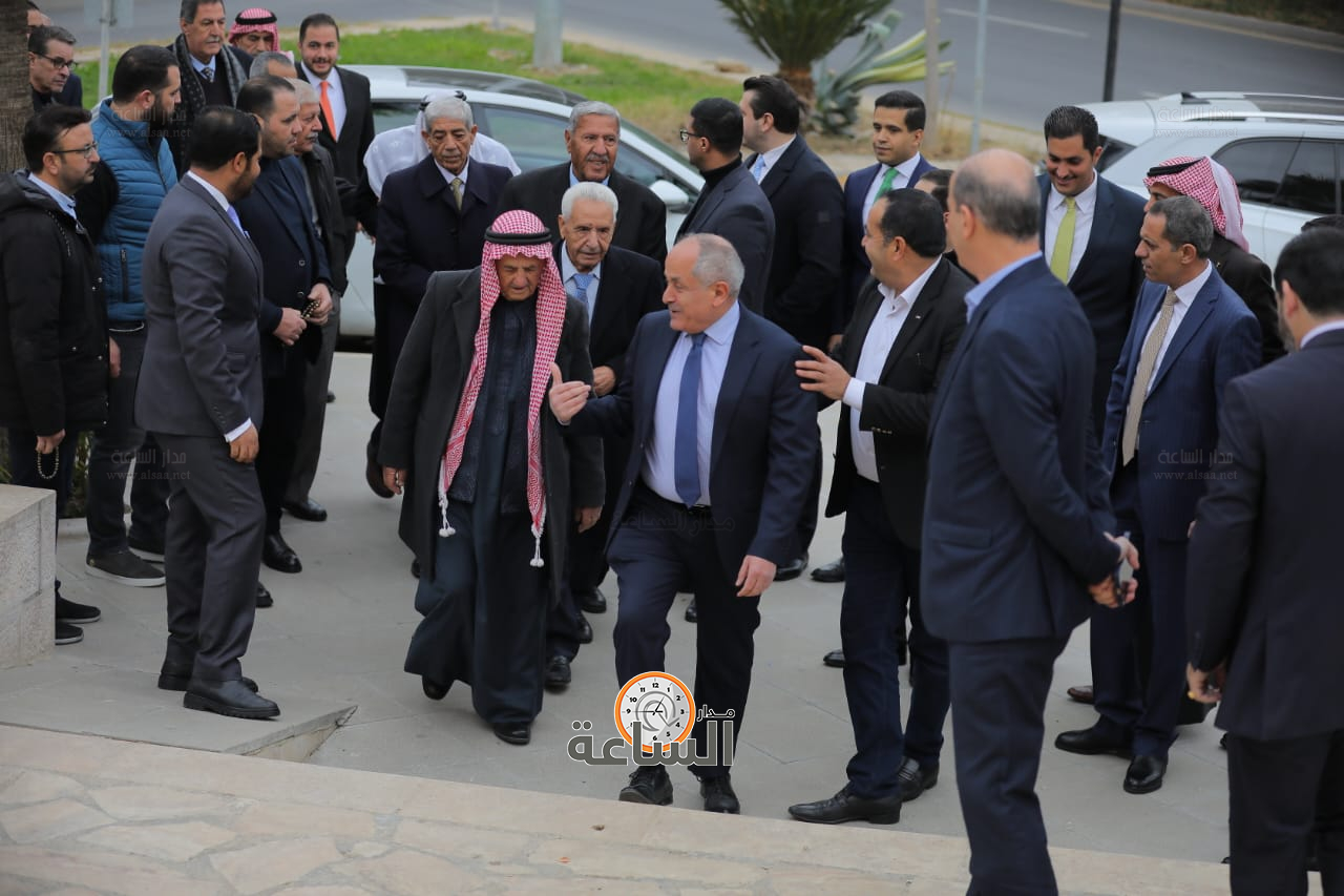 Madar Al-Saa Images 0.5634646157296528