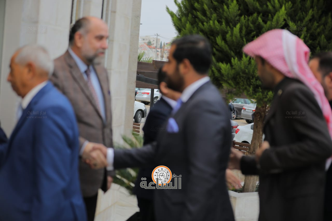 Madar Al-Saa Images 0.8437871407229618