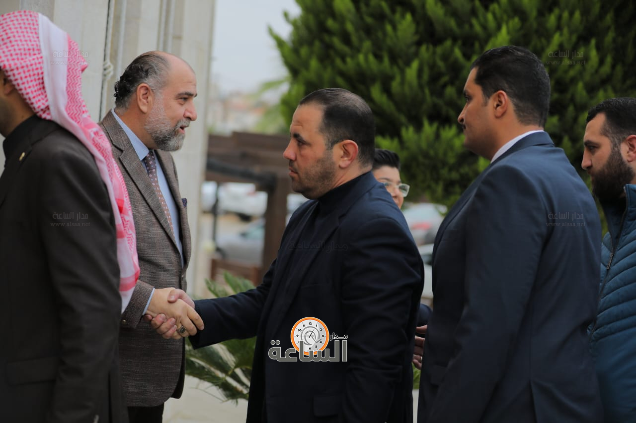 Madar Al-Saa Images 0.10515280697666984