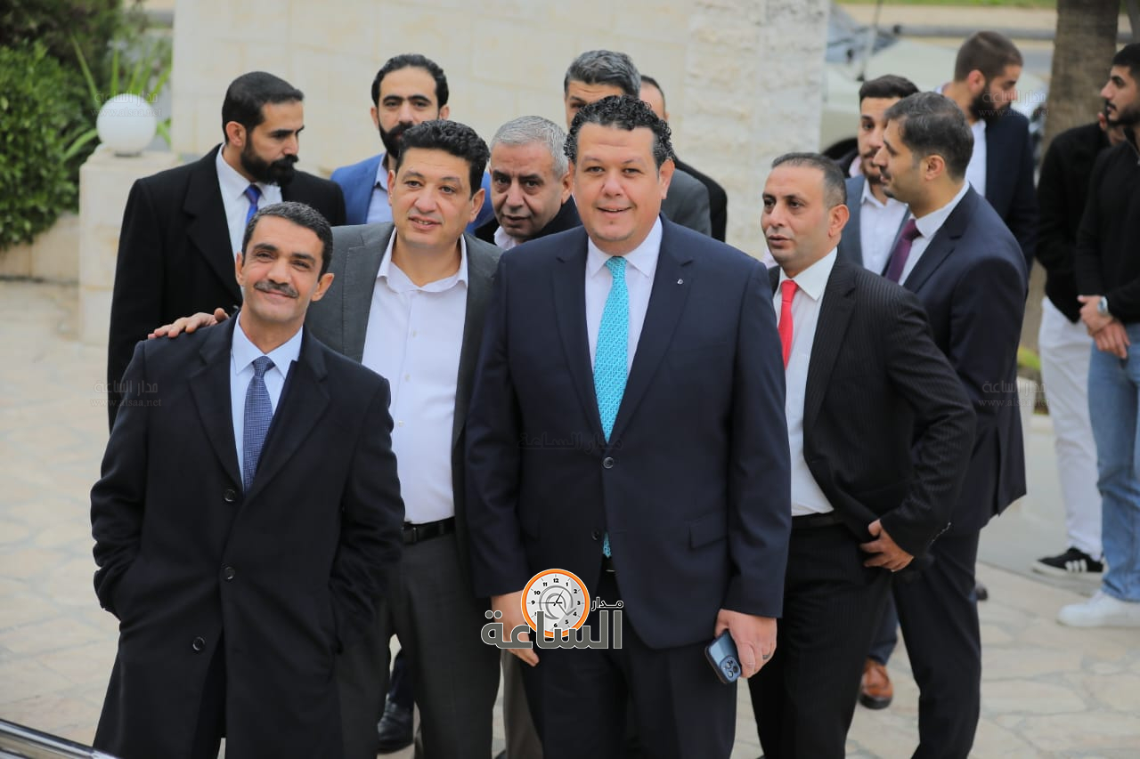 Madar Al-Saa Images 0.03649953190415656