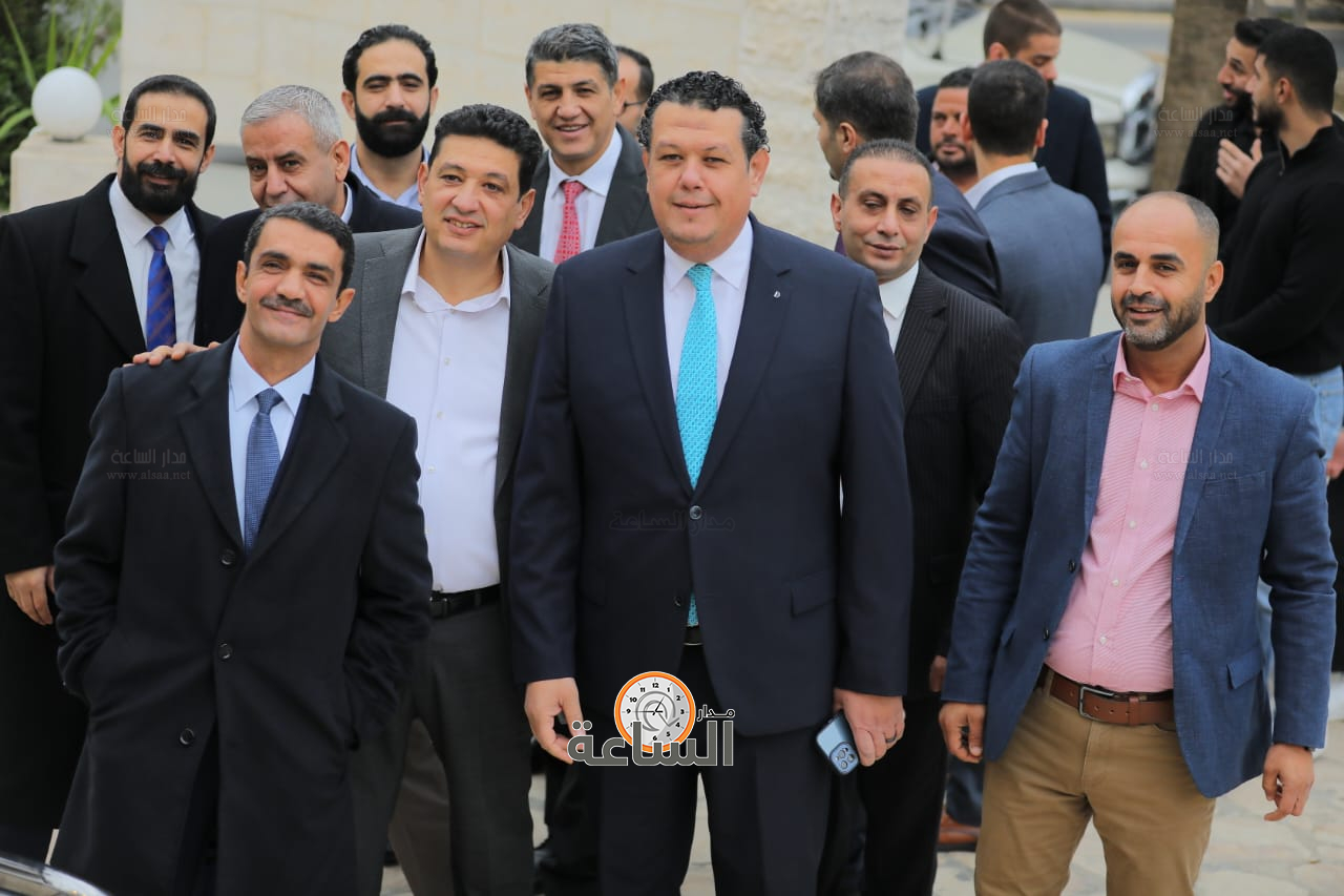 Madar Al-Saa Images 0.9789889154983329