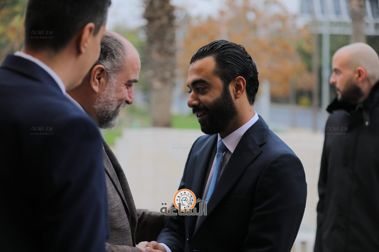 Madar Al-Saa Images 0.5030076371679308