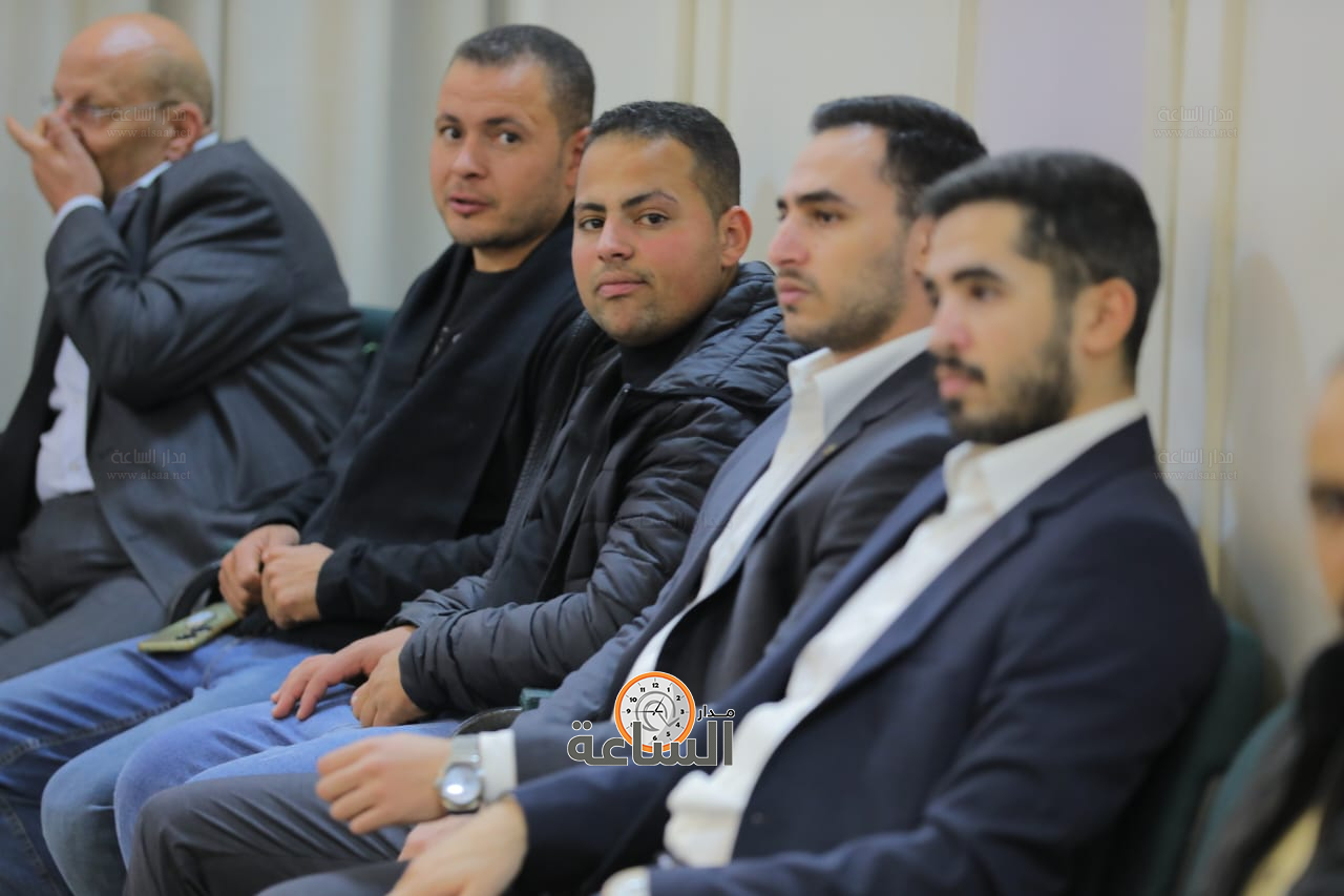 Madar Al-Saa Images 0.9249396411820727