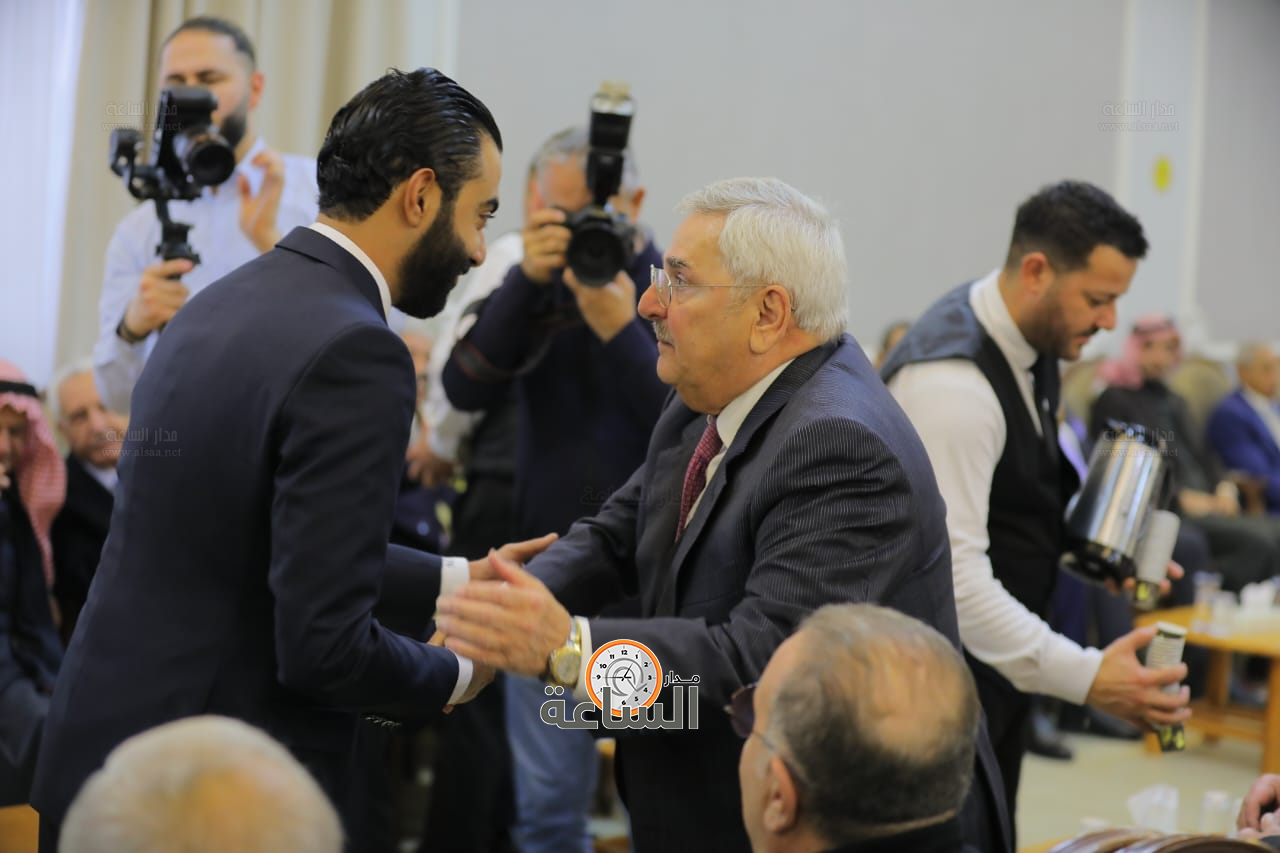 Madar Al-Saa Images 0.537172794387279