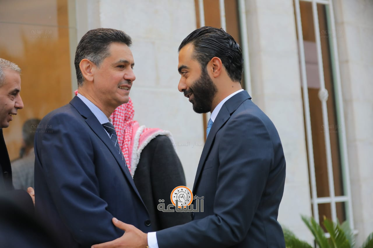 Madar Al-Saa Images 0.11518608786832707