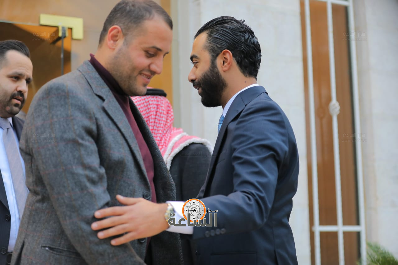 Madar Al-Saa Images 0.01803455391985942