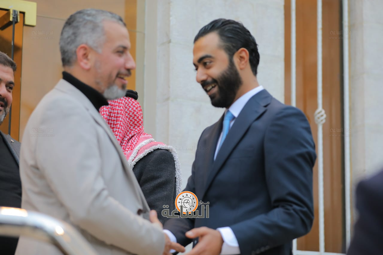 Madar Al-Saa Images 0.923339473441011