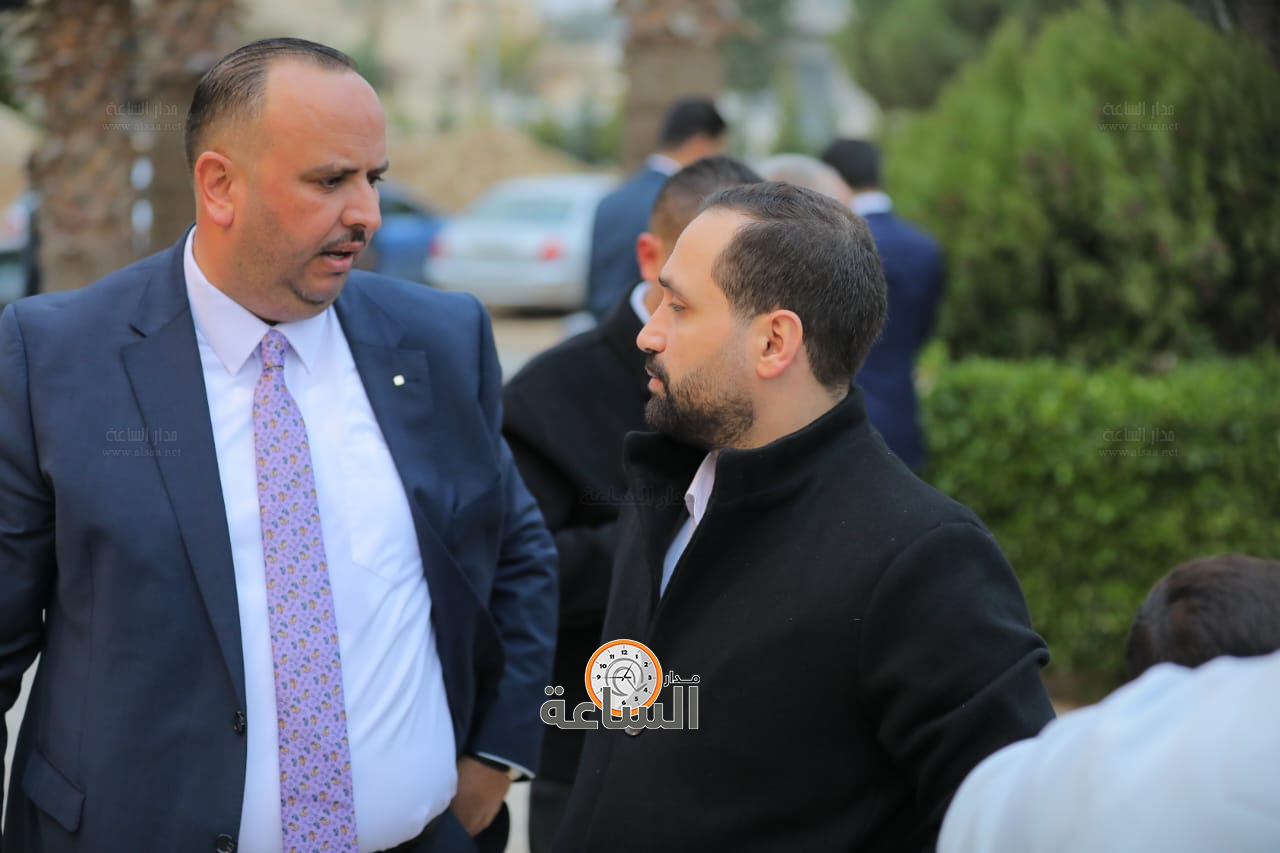 Madar Al-Saa Images 0.04275716952619568