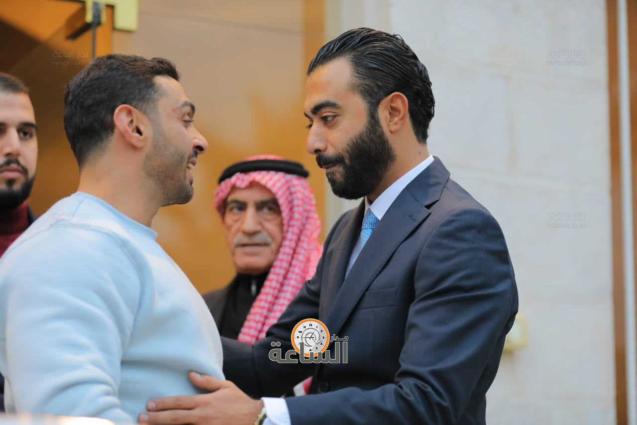 Madar Al-Saa Images 0.17727546893300983