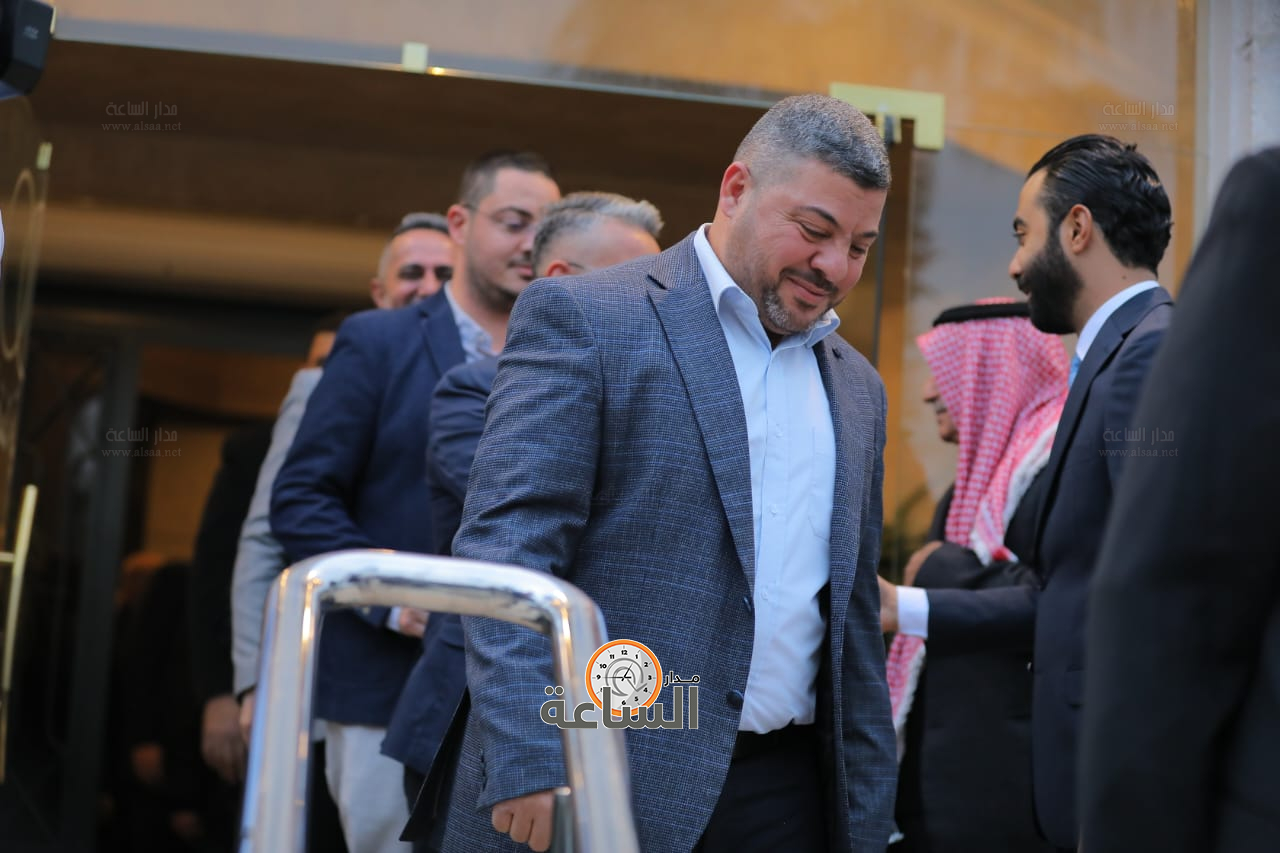 Madar Al-Saa Images 0.19438379176833065