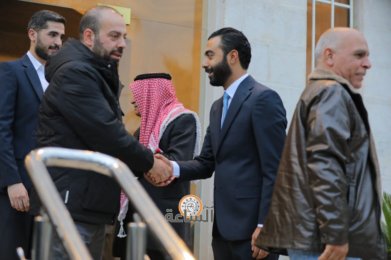 Madar Al-Saa Images 0.6601217492947378