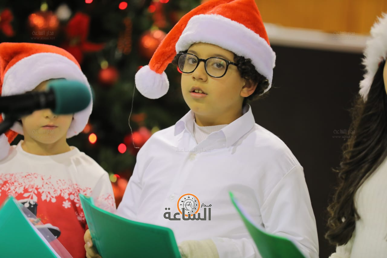 Madar Al-Saa Images 0.4587090535330076