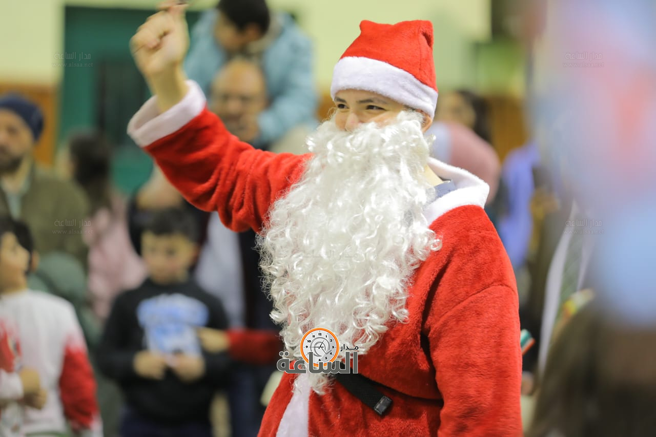 Madar Al-Saa Images 0.4296345557525305