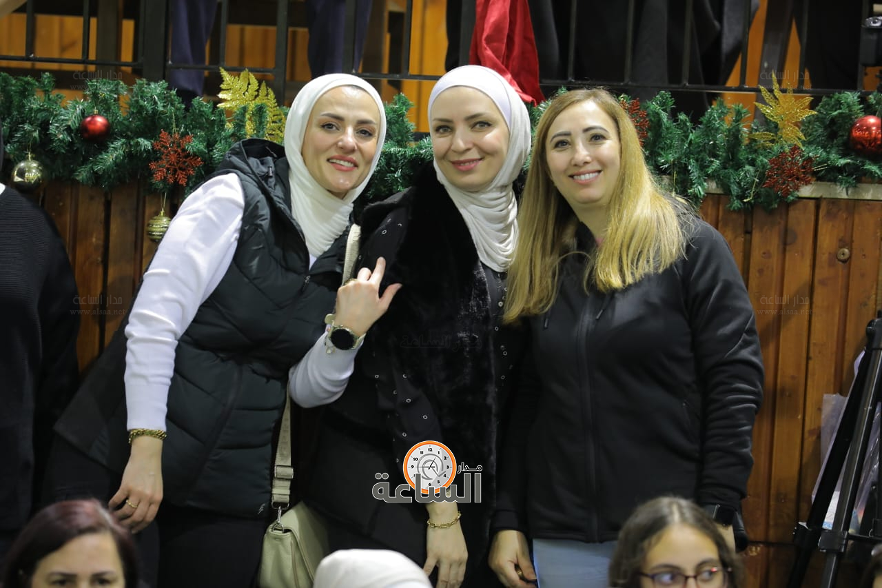 Madar Al-Saa Images 0.14395786623791174