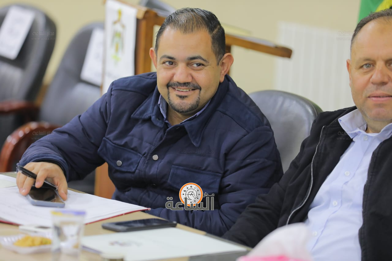 Madar Al-Saa Images 0.6083821383279762