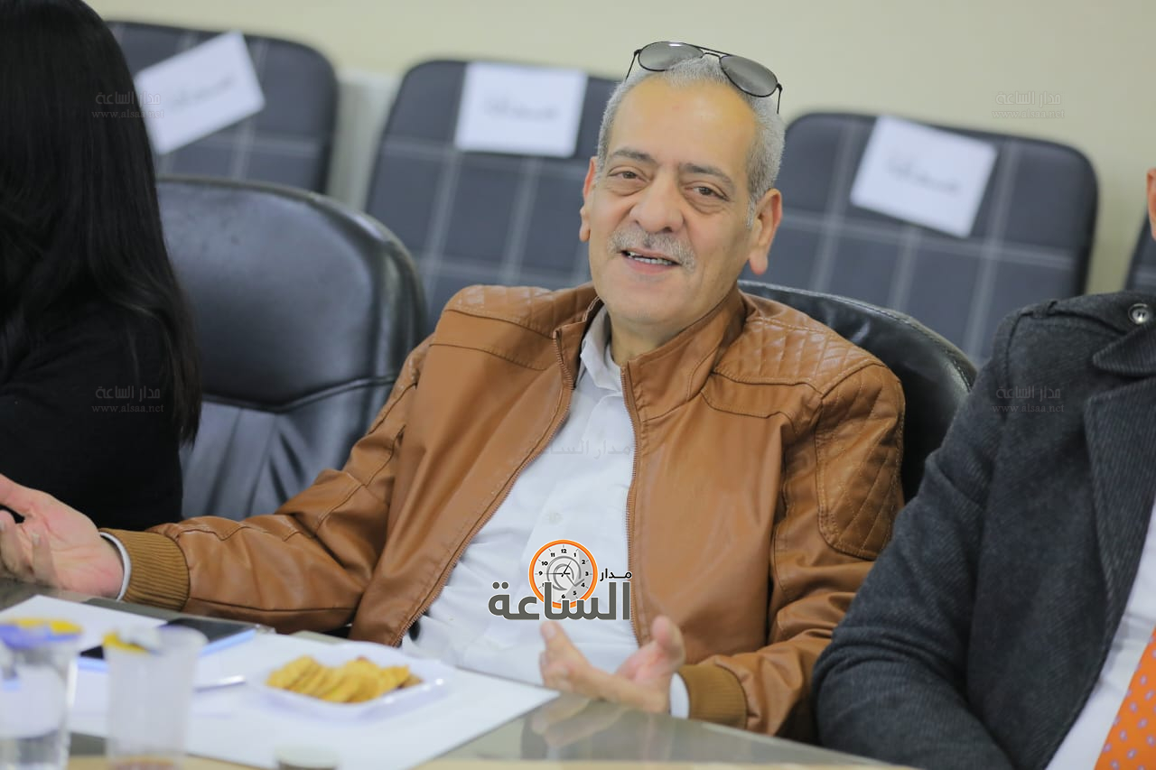 Madar Al-Saa Images 0.5659032329320635