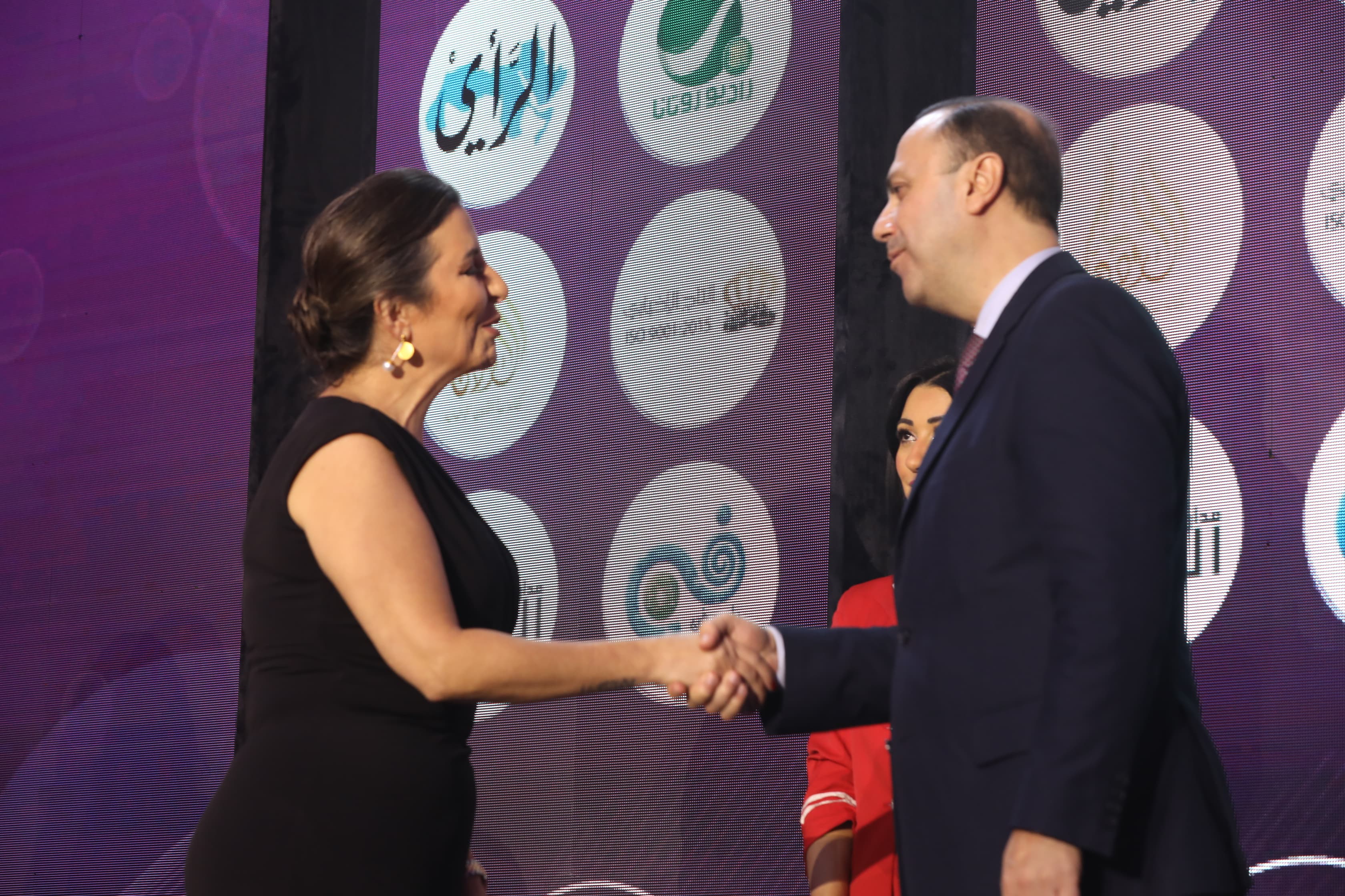 Madar Al-Saa Images 0.652005637675038