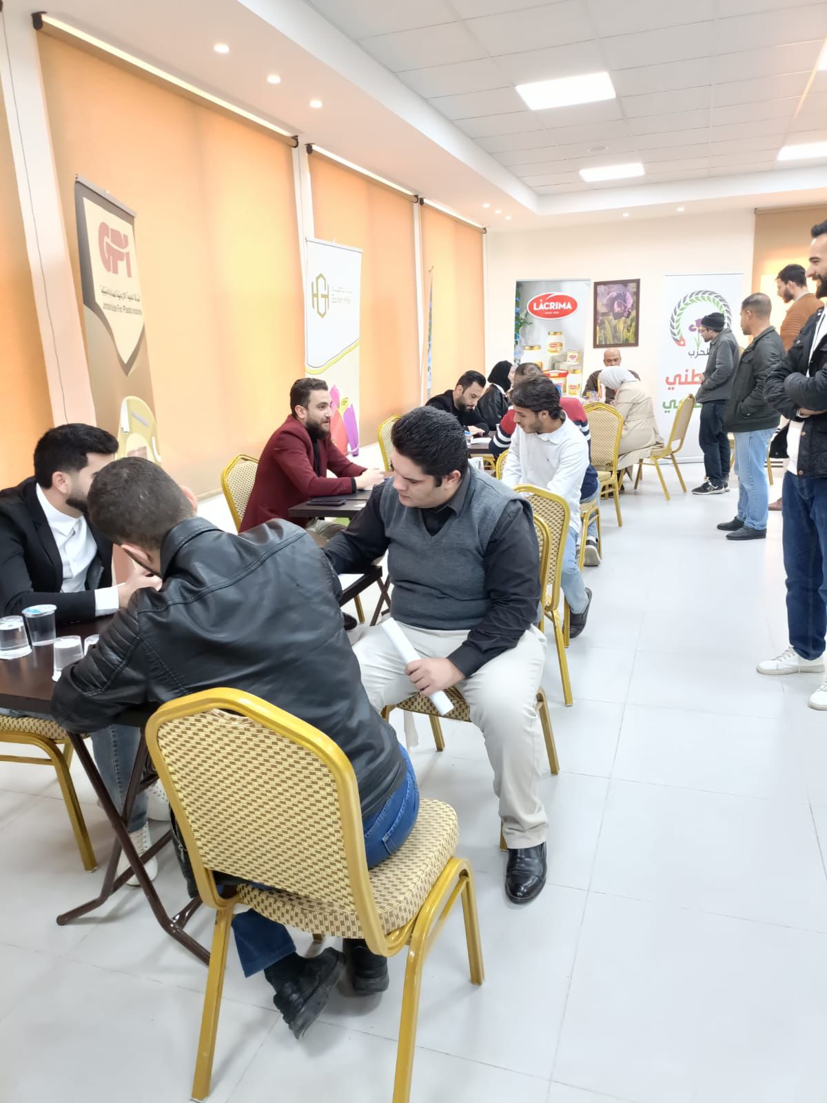 Madar Al-Saa Images 0.5356243363121234