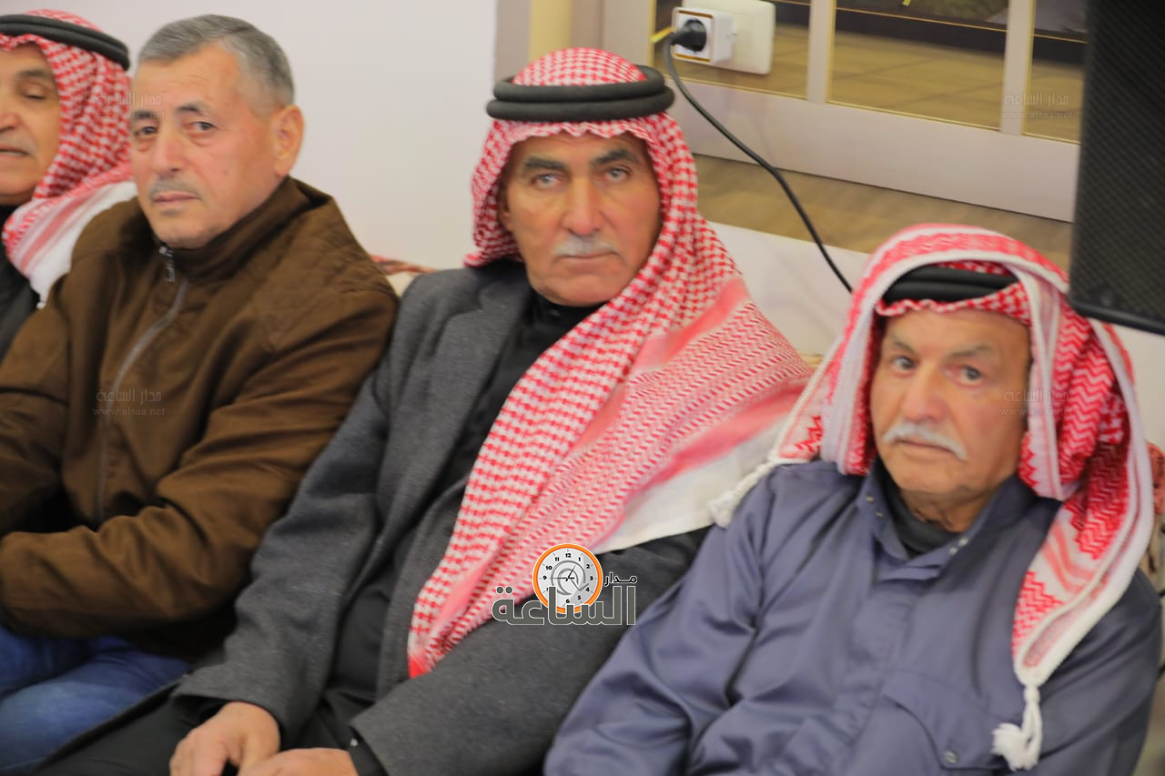 Madar Al-Saa Images 0.7508501464219719