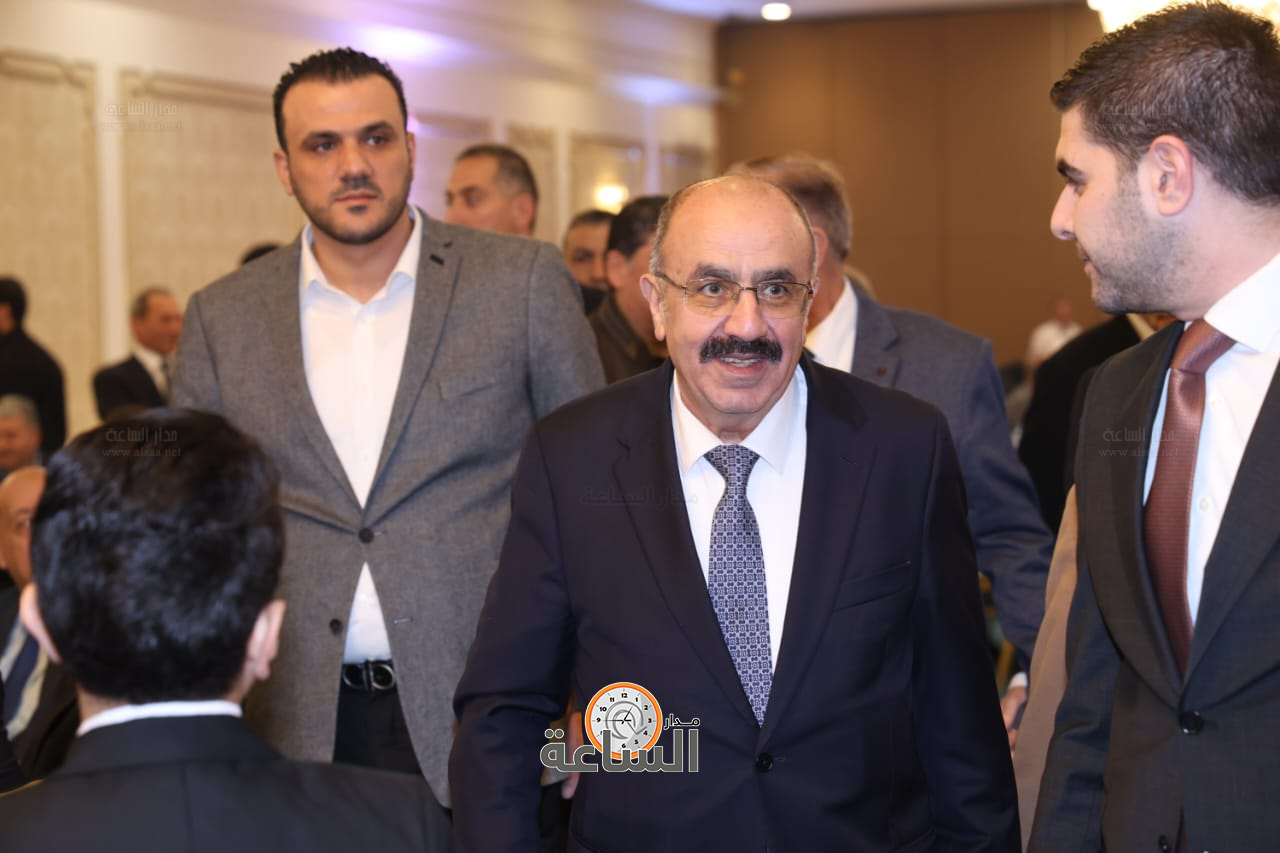 Madar Al-Saa Images 0.8814010670424695