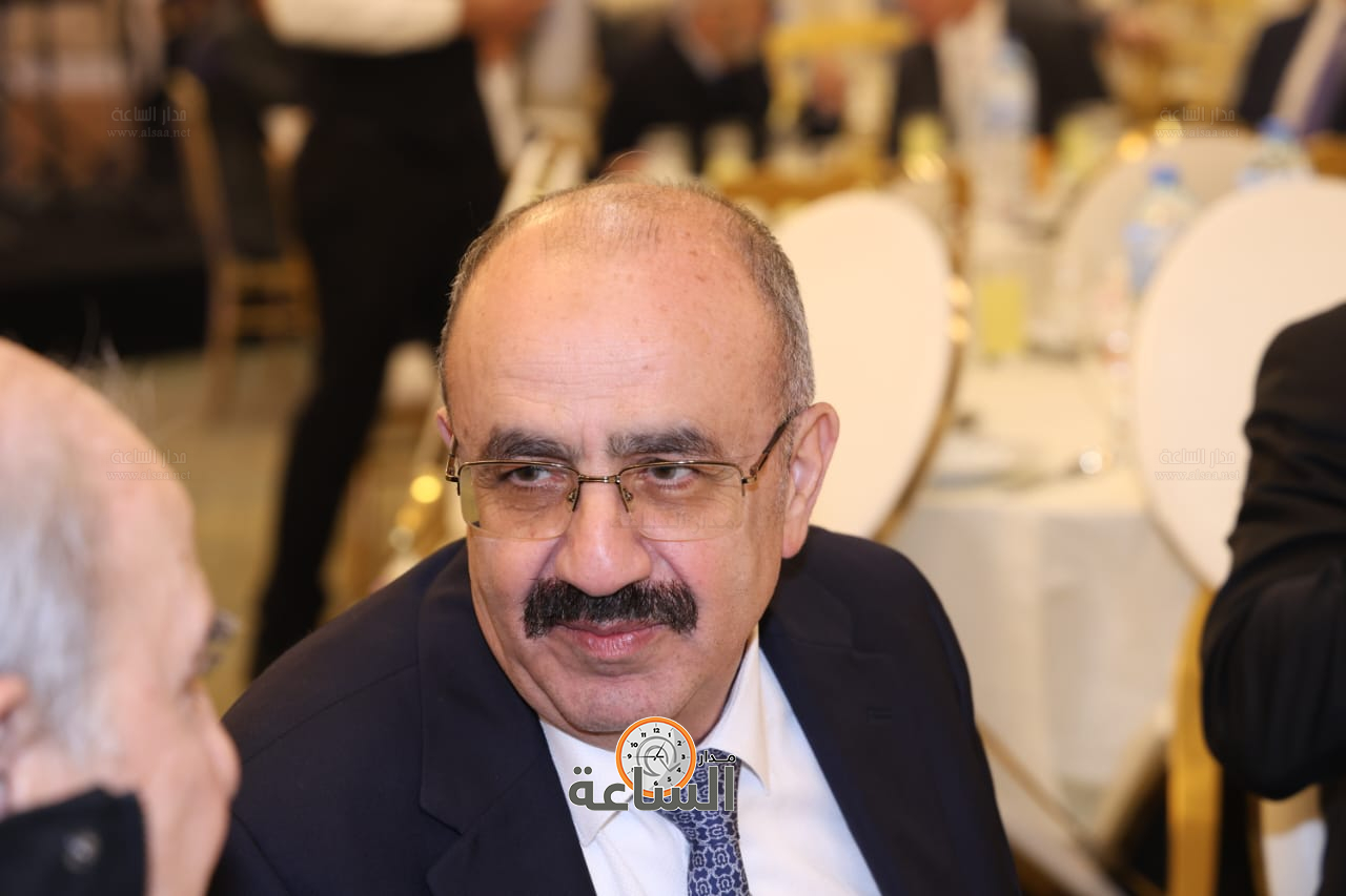 Madar Al-Saa Images 0.9569107326043995