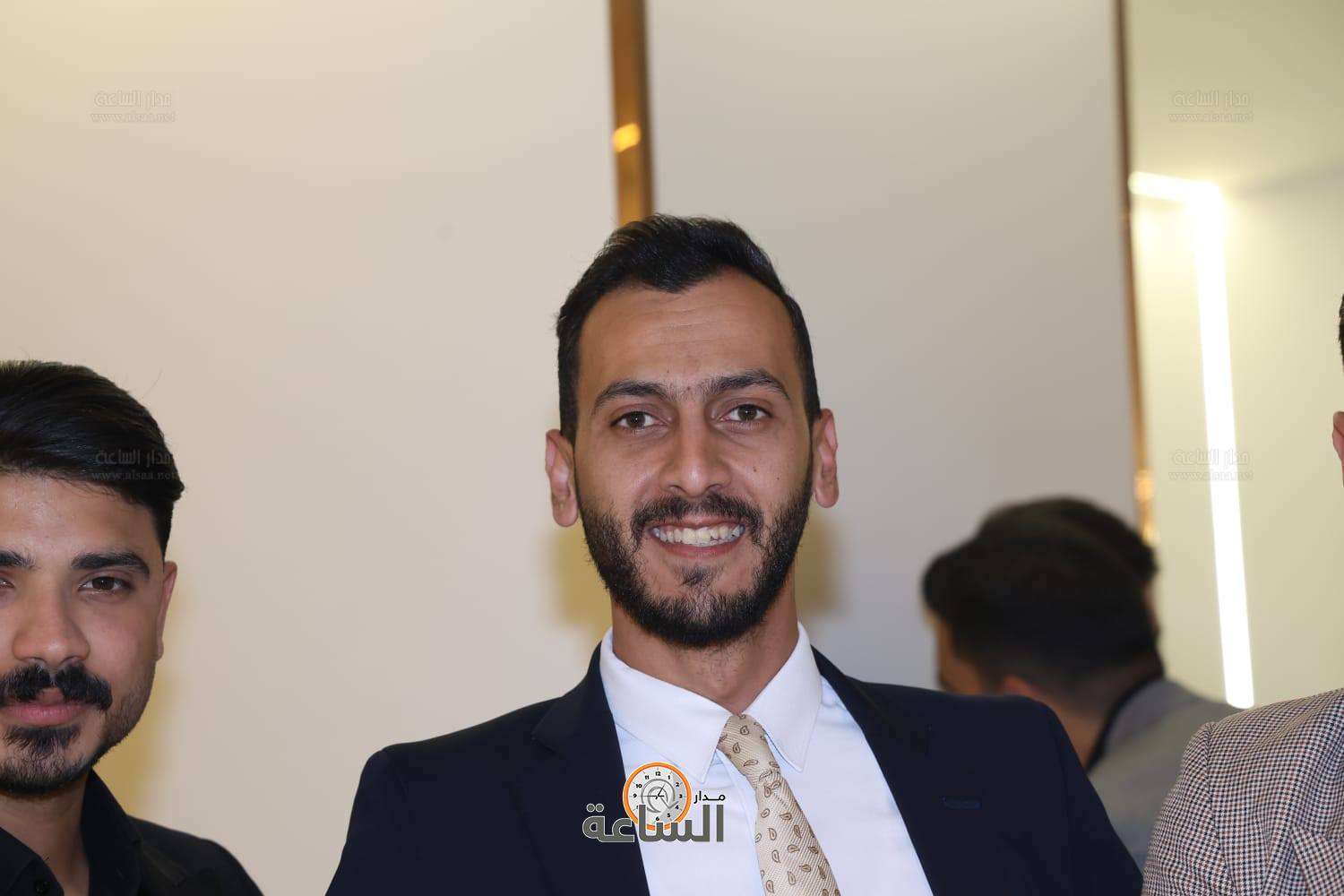 Madar Al-Saa Images 0.8939210811316516