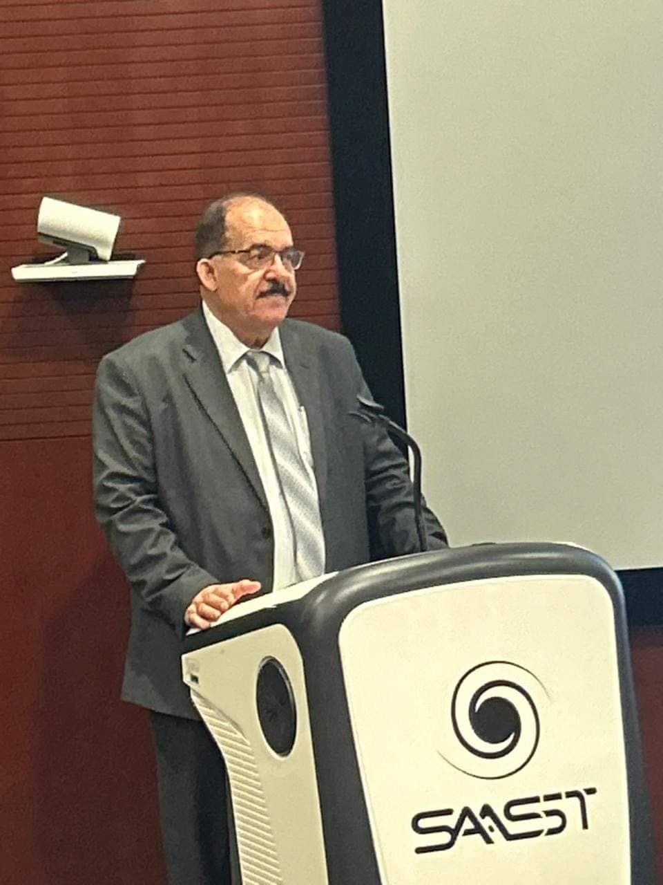 Madar Al-Saa Images 0.6590249302291797