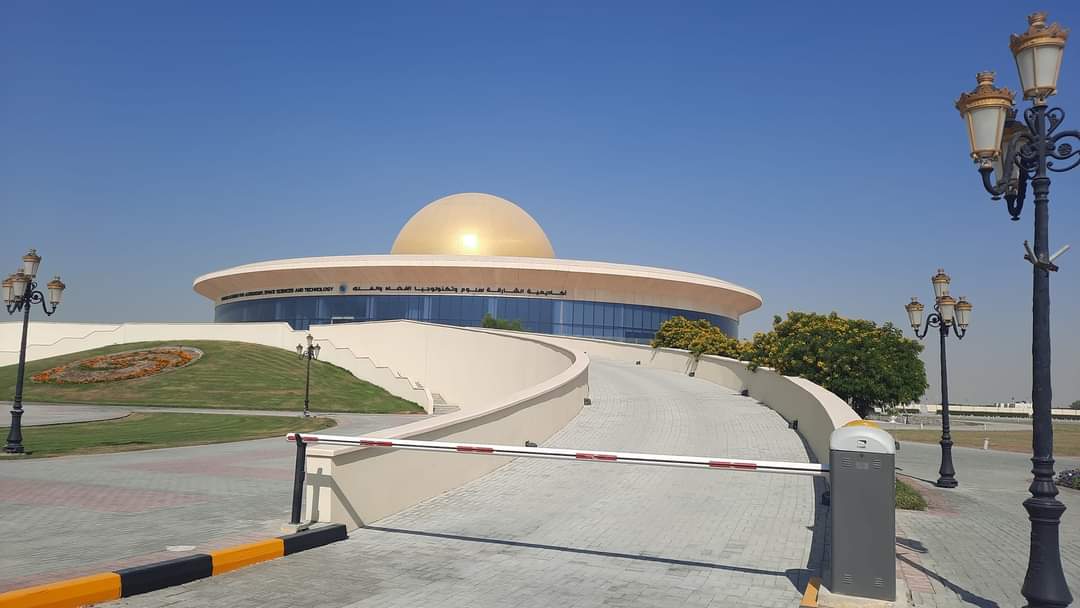 Madar Al-Saa Images 0.4404611901607247