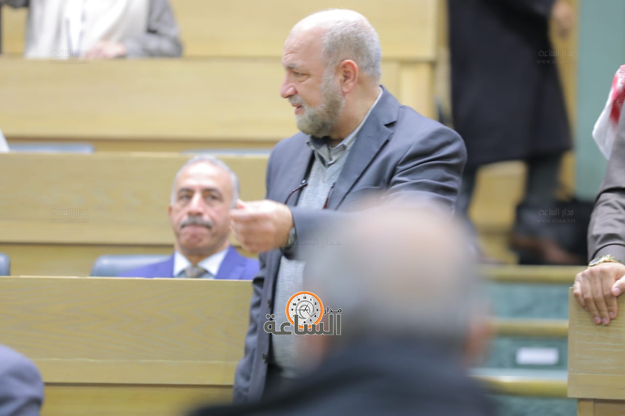 Madar Al-Saa Images 0.8291428938447034