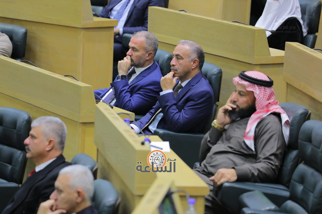 Madar Al-Saa Images 0.32683061292187454